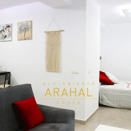 Апартаменти Arahal - *